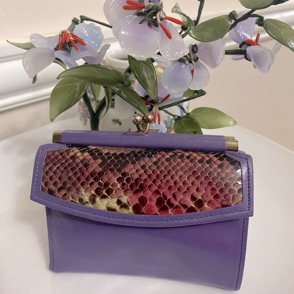 Vintage StThomas cowhide LeatherClasp Coin wallet - Picture 1 of 6